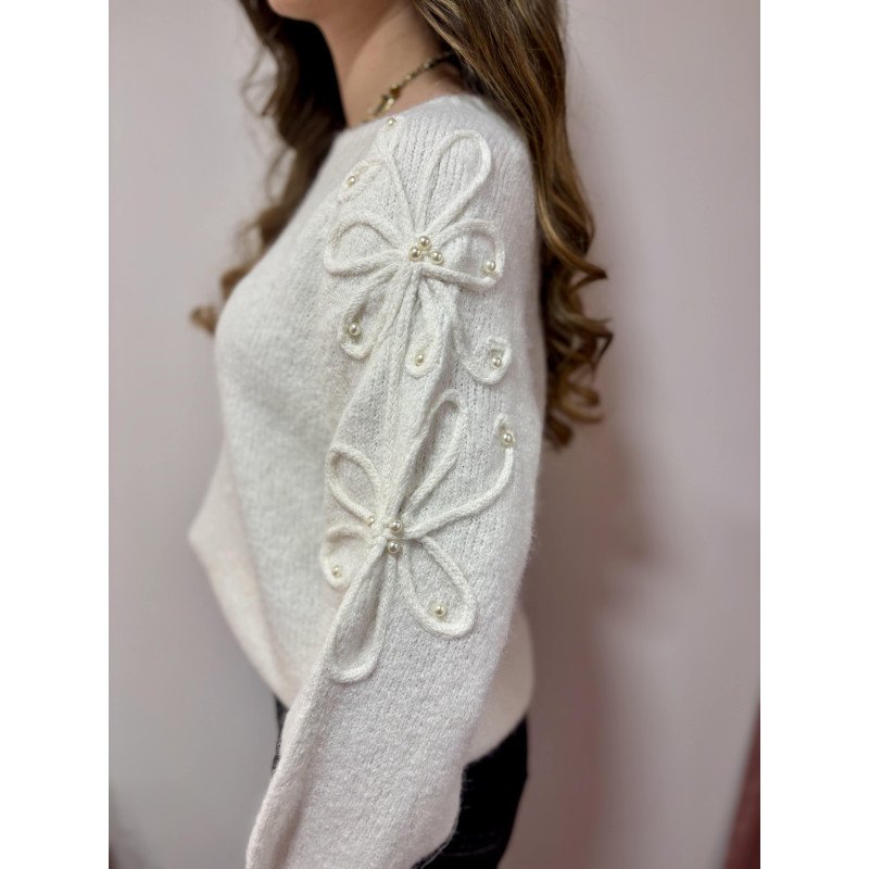 Pull broderie blanche